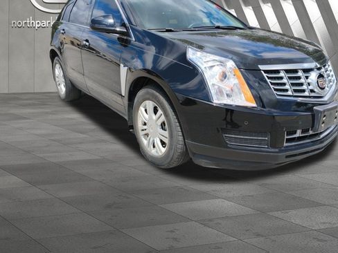 Used 2015 Cadillac SRX Luxury w/ Driver Awareness Package FWD image 5