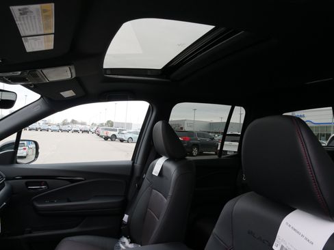 New 2026 Honda Ridgeline Black Edition image 22