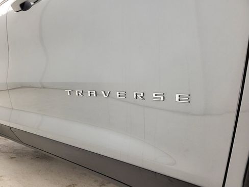 New 2026 Chevrolet Traverse LT w/ Sun and Wheel Package image 24