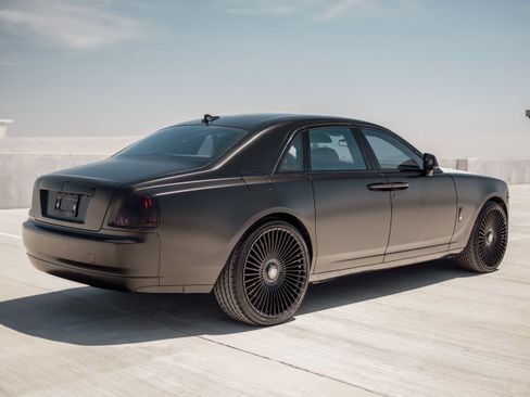 Used 2015 Rolls-Royce Ghost RWD image 4