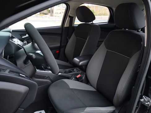 Used 2014 Ford Focus SE image 15