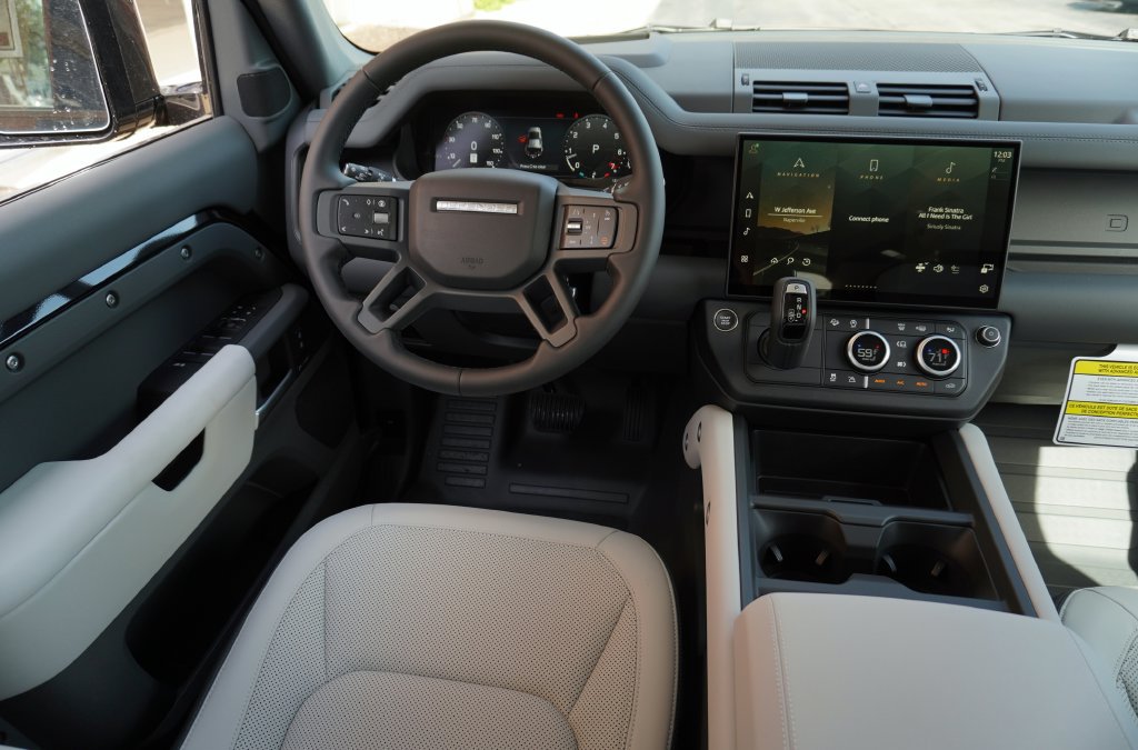 New 2026 Land Rover Defender 110 S AWD/4WD image 15