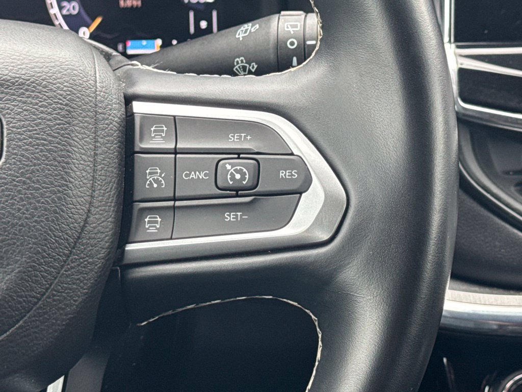 Used 2022 Jeep Compass High Altitude AWD/4WD image 16