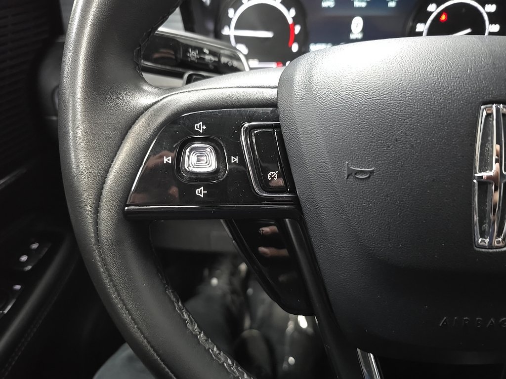 Used 2022 Lincoln Corsair AWD w/ Equipment Group 101A image 21