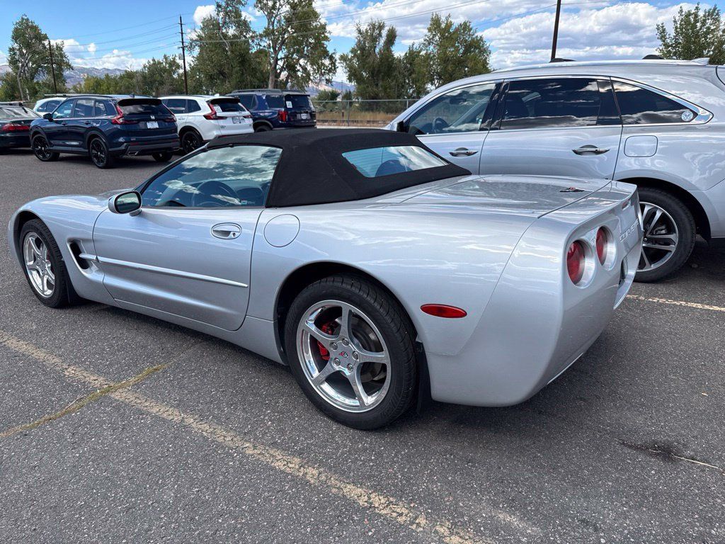 Used 2001 Chevrolet Corvette Convertible w/ Preferred Equipment Group2 RWD image 3