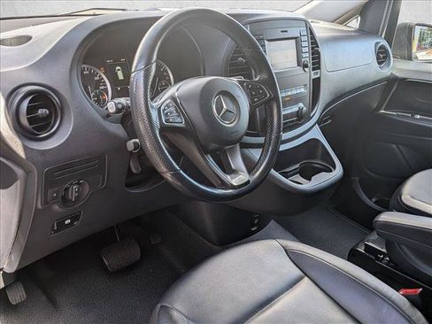 Used 2018 Mercedes-Benz Metris Passenger image 10