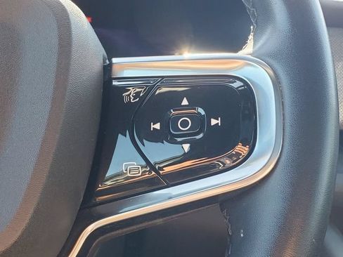 Used 2021 Toyota RAV4 LE AWD/4WD image 43