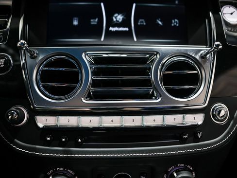 Used 2019 Rolls-Royce Wraith RWD image 55