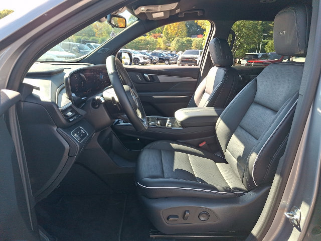 Used 2026 Buick Enclave Sport Touring AWD/4WD image 2