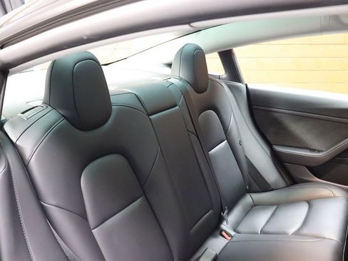 Used 2023 Tesla Model 3 Standard Range image 67