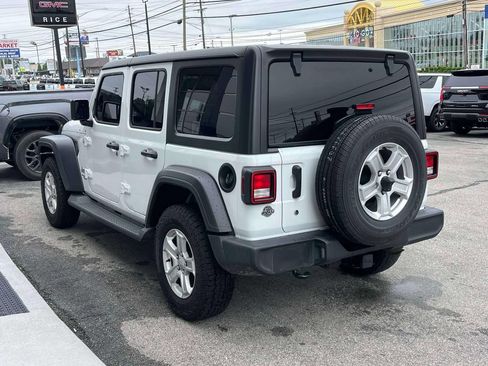 Used 2018 Jeep Wrangler Unlimited Sport S AWD/4WD image 5