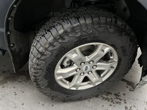 Used 2023 Ford F150 XLT w/ XTR Package AWD/4WD image 12
