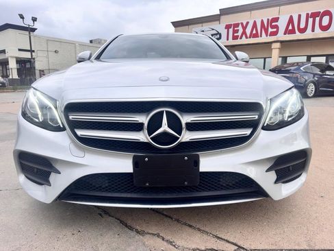 Used 2017 Mercedes-Benz E 300 image 4