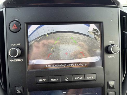 Used 2024 Subaru Crosstrek 2.0i image 18