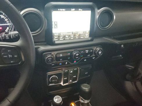 Used 2023 Jeep Wrangler Unlimited w/ 8.4" Radio Group AWD/4WD image 24