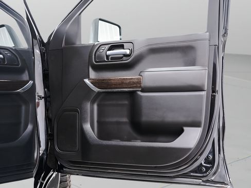 Used 2021 GMC Sierra 1500 Elevation w/ LPO, Elevation Black Package AWD/4WD image 31