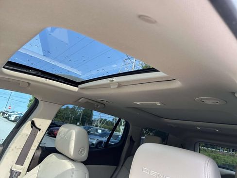 Used 2019 GMC Acadia Denali w/ Technology Package AWD/4WD image 20