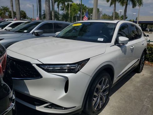 Used 2023 Acura MDX SH-AWD w/ Technology Package image 5