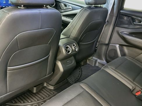 Used 2024 Chevrolet Blazer EV LT AWD/4WD image 28