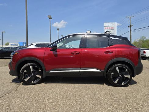 Used 2026 Nissan Kicks SR w/ Cold Weather Package AWD/4WD image 17