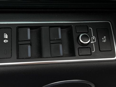 Used 2014 Land Rover Range Rover Supercharged AWD/4WD image 39