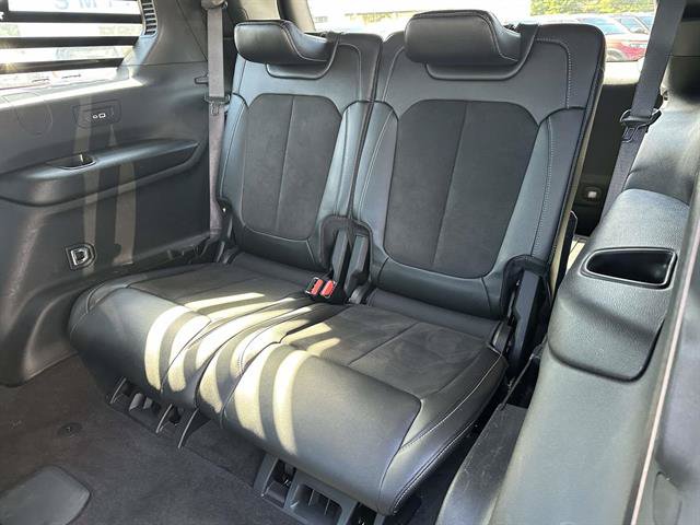 Used 2021 Jeep Grand Cherokee L Laredo AWD/4WD image 11