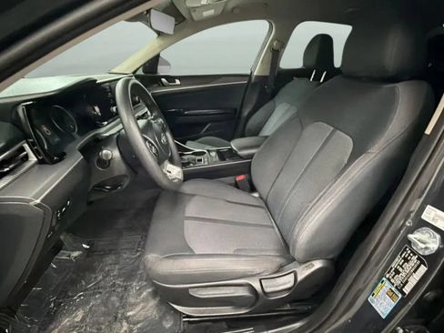 Used 2021 Kia K5 LXS FWD image 19