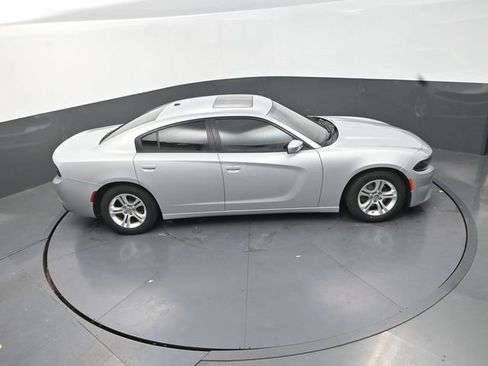 Used 2020 Dodge Charger SXT w/ Leather Interior Group RWD image 30