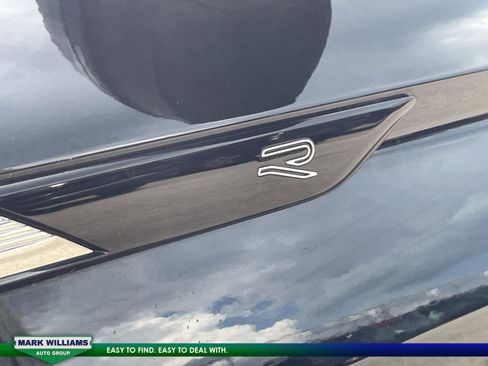 Used 2022 Volkswagen Tiguan SE R-Line image 13