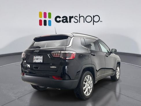Used 2023 Jeep Compass Latitude AWD/4WD image 5