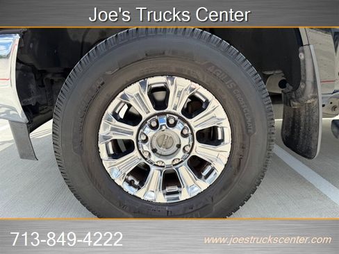 Used 2017 Ford F350 XLT w/ XLT Premium Package AWD/4WD image 52