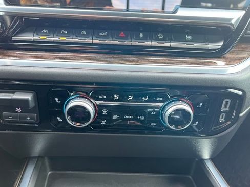 Certified 2022 GMC Sierra 1500 Elevation w/ Elevation Premium Package image 16