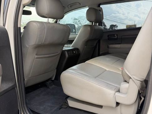 Used 2013 Toyota Tundra 2WD CrewMax w/ SR5 Pkg image 9