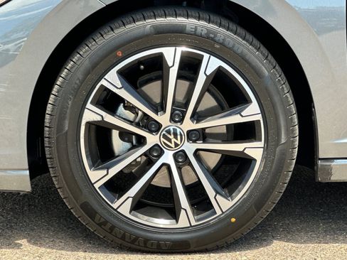 Used 2025 Volkswagen Jetta Sport FWD image 23