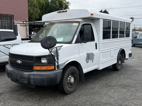 Used 2006 Chevrolet Express 3500 w/ School Bus Package image 2