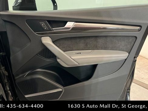 Used 2020 Audi SQ5 Premium Plus w/ Premium Plus Package AWD/4WD image 23
