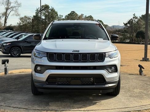 New 2026 Jeep Compass Latitude image 2