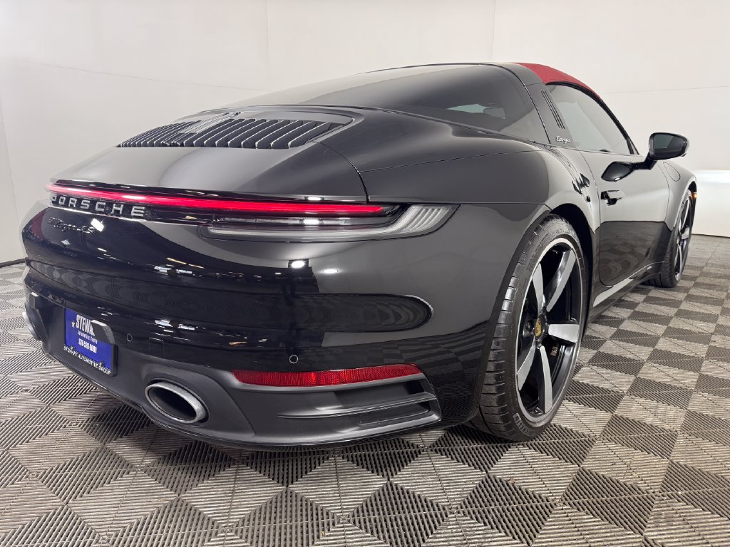 Used 2021 Porsche 911 AWD/4WD image 6