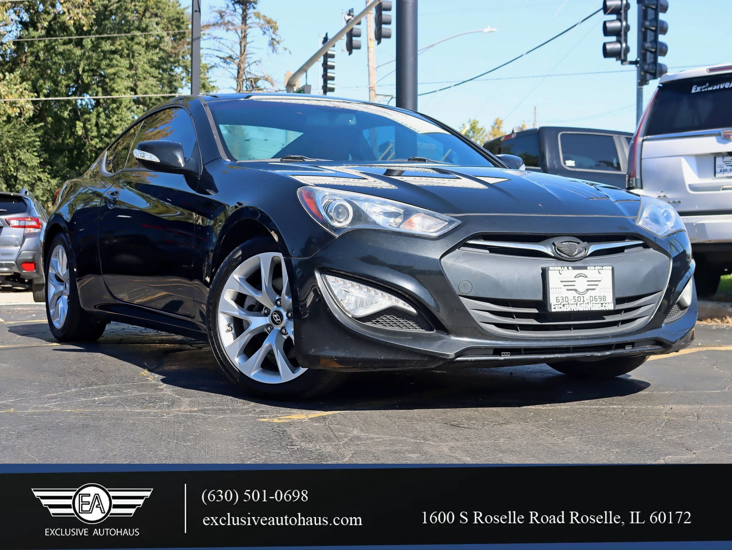 Used 2014 Hyundai Genesis 3.8 RWD image 1
