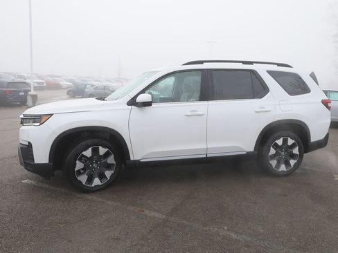 New 2026 Honda Pilot Elite image 8