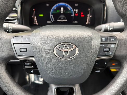 Certified 2025 Toyota Camry LE image 22