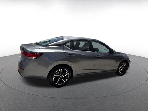 Used 2025 Nissan Sentra SV image 15