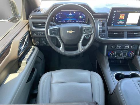 Used 2023 Chevrolet Tahoe LT w/ Luxury Package RWD image 12