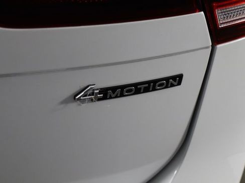 Used 2024 Volkswagen Tiguan SE R-Line AWD/4WD image 45