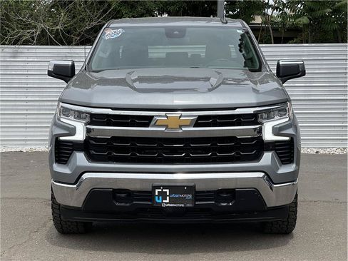 Used 2023 Chevrolet Silverado 1500 LT AWD/4WD image 7