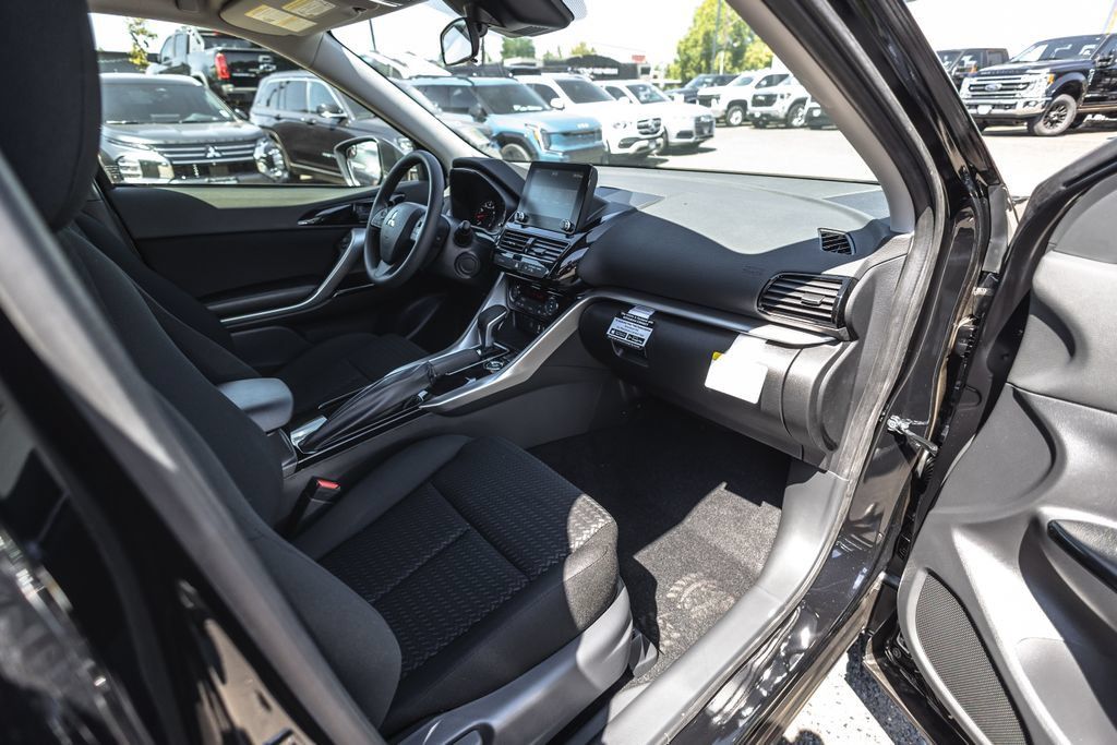 New 2026 Mitsubishi Eclipse Cross LE AWD/4WD image 24