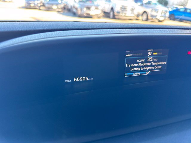 Used 2022 Toyota Prius Prime XLE FWD image 11