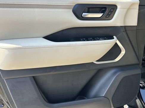 New 2026 Nissan Armada Platinum w/ Convenience Package AWD/4WD image 17