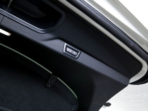New 2026 Rolls-Royce Cullinan AWD/4WD image 26