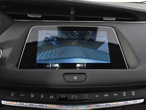 Used 2023 Cadillac XT4 Premium Luxury w/ Technology Package AWD/4WD image 30